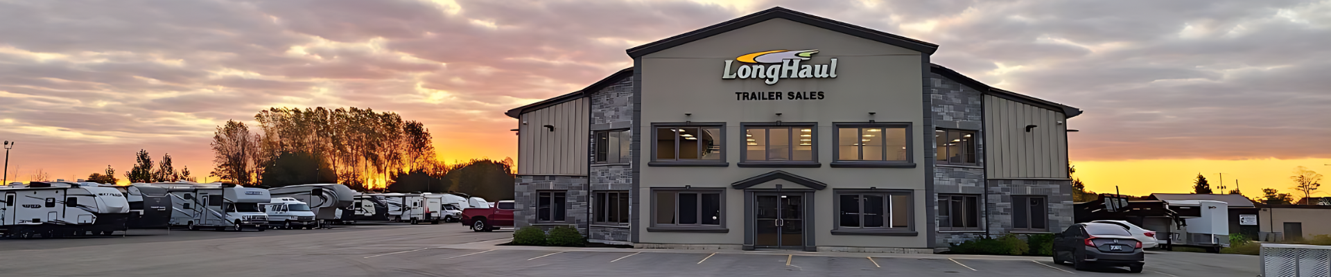 Rv dealership for new and used rvs. Gulfstream, Prime Time, and Prolite rvs can be seen in the dealerships lot for sale.